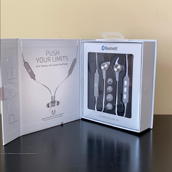 Bluetooth Power Wireless Earbuds - Picture 3 of 3